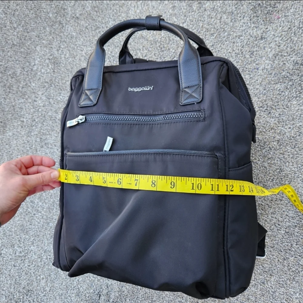 Baggallini Soho Backpack Black Laptop Purse Bag Carry On Travel Flight RFID EUC